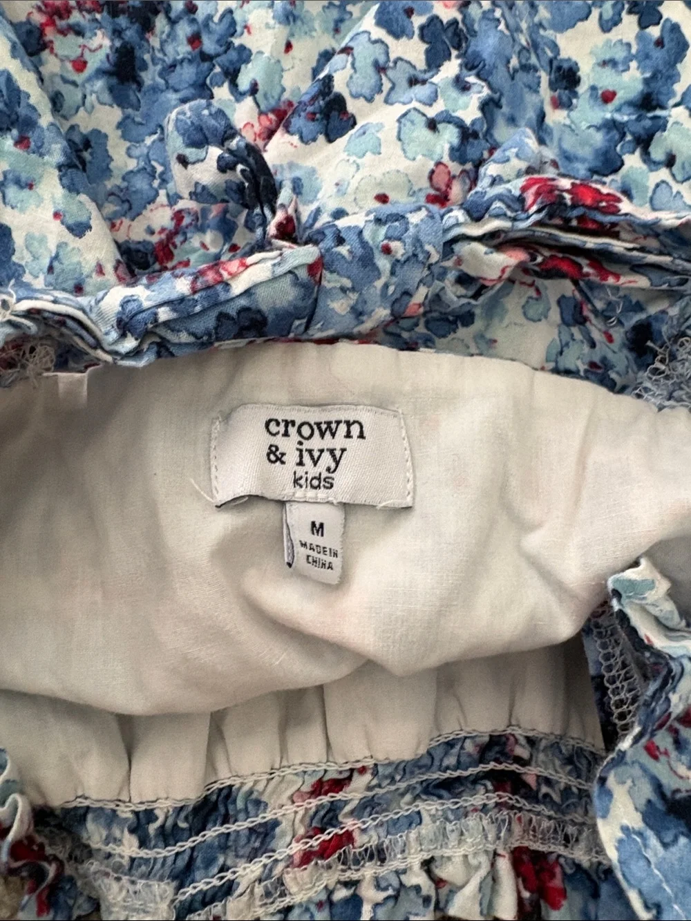 Crown & Ivy Girls Floral Blue & Red Two-Piece Shorts Set size medium (10-12) EUC